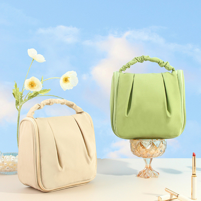 Waterproof Multi-Function Multi-Color Hanging Cloud shape Cosmetic Bag for female
