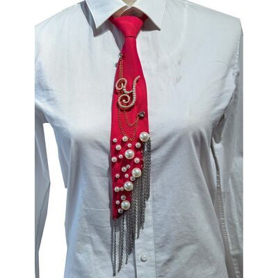 Wholesale Letter Y Pearl Brooch Necktie Handmade Faux Pearl Alphabet Pin with Iron Chain Tassel Decorative Polyester Tie for Women (Red)
