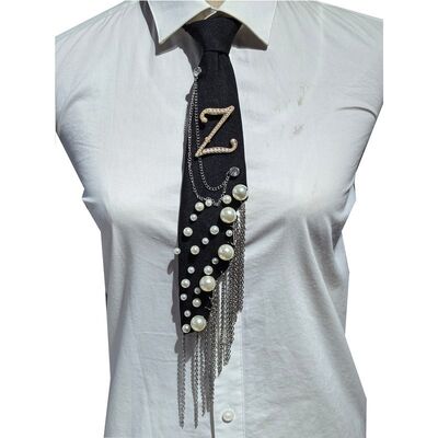 Broche de Letra Z de Perlas al por Mayor, Corbata Hecha a Mano con Pin de Alfabeto de Perlas Artificiales con Cadena de Hierro, Corbata Decorativa de Poliéster con Borla para Mujer (Negro)